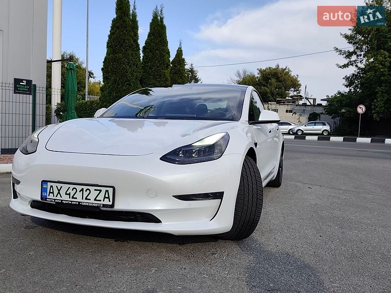 Седан Tesla Model 3 2022 в Харькове