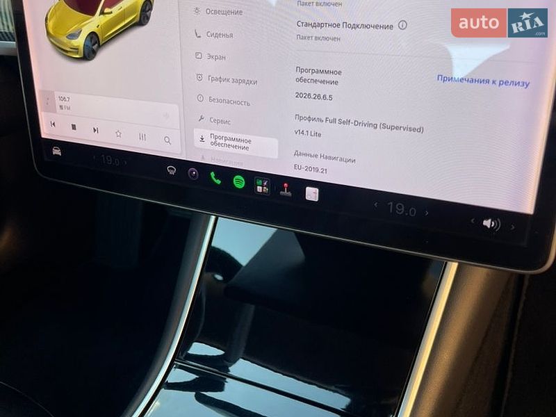 Седан Tesla Model 3 2019 в Хмельницком