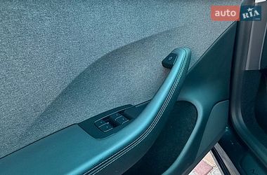Седан Tesla Model 3 2024 в Одессе