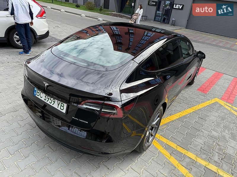 Седан Tesla Model 3 2022 в Львові фото 13 Седан Tesla Model 3 2022 в Львові