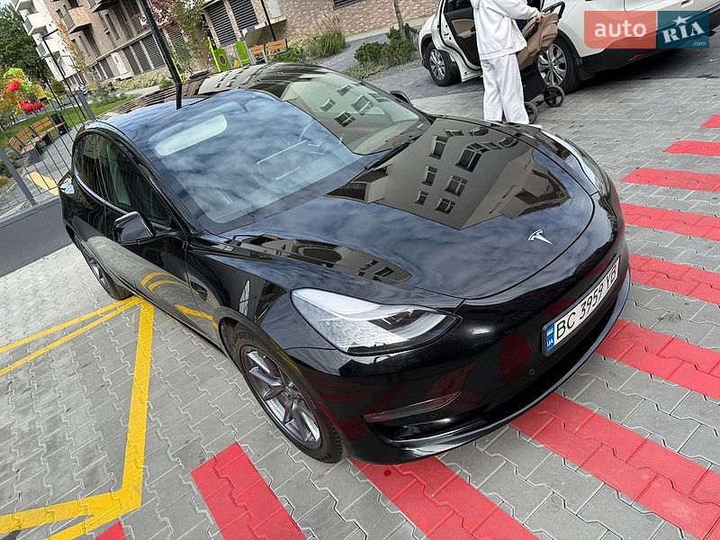 Седан Tesla Model 3 2022 в Львові фото 14 Седан Tesla Model 3 2022 в Львові