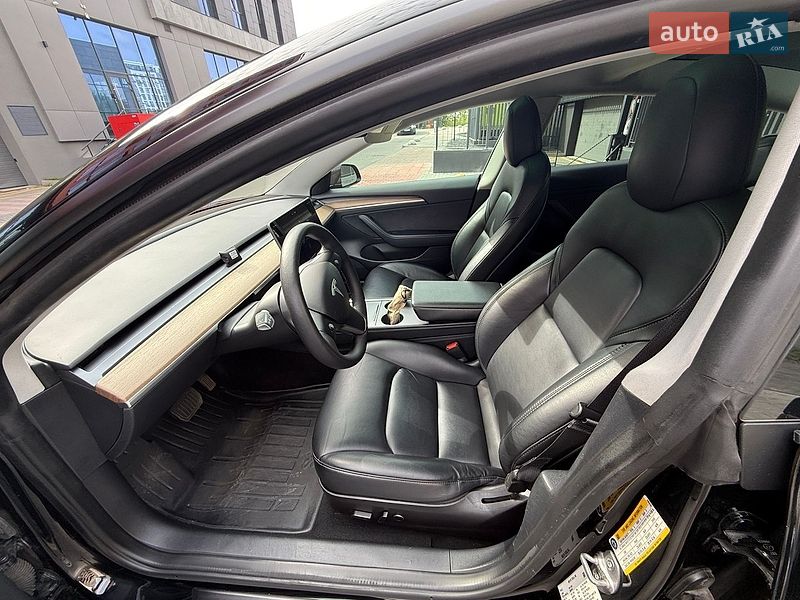 Седан Tesla Model 3 2022 в Львові фото 19 Седан Tesla Model 3 2022 в Львові