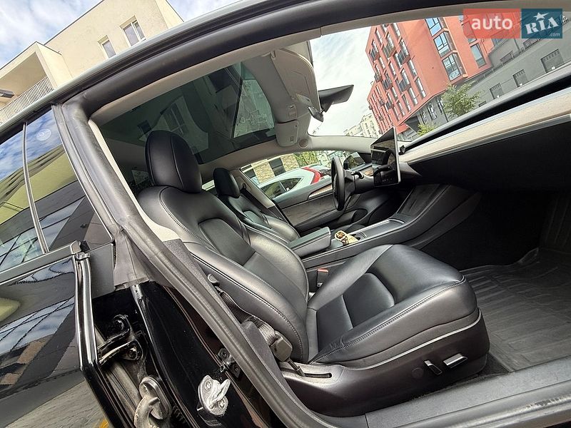 Седан Tesla Model 3 2022 в Львові фото 22 Седан Tesla Model 3 2022 в Львові