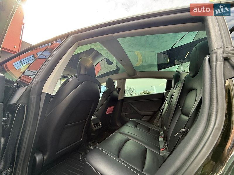 Седан Tesla Model 3 2022 в Львові фото 25 Седан Tesla Model 3 2022 в Львові