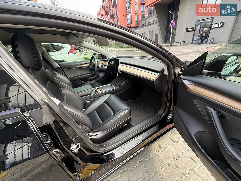 Седан Tesla Model 3 2022 в Львові фото 23 Седан Tesla Model 3 2022 в Львові
