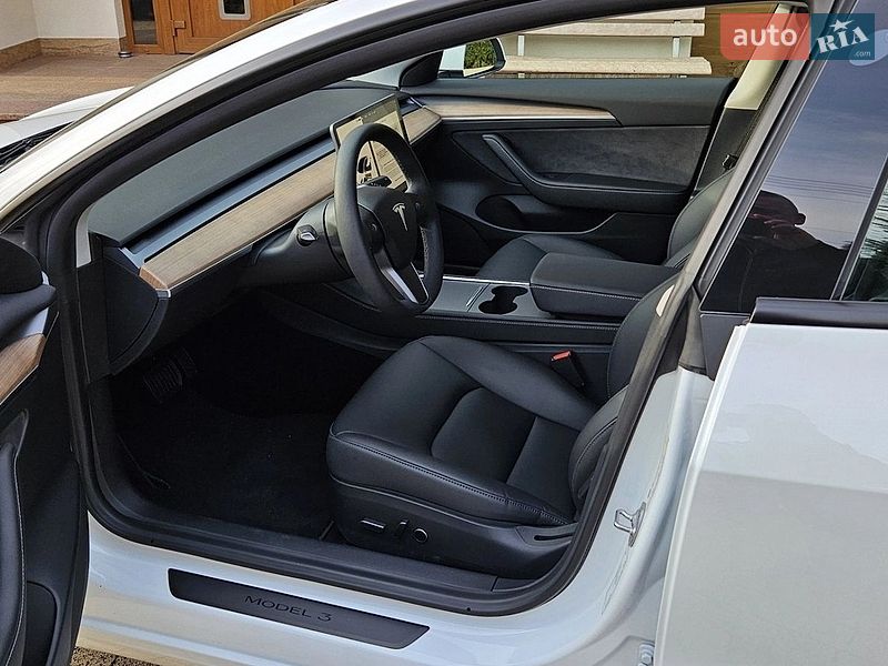 Седан Tesla Model 3 2023 в Виннице фото 11 Седан Tesla Model 3 2023 в Виннице