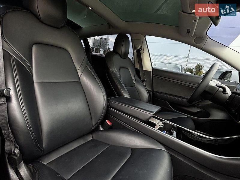 Седан Tesla Model 3 2019 в Белогородке