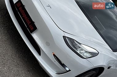 Седан Tesla Model 3 2019 в Белогородке