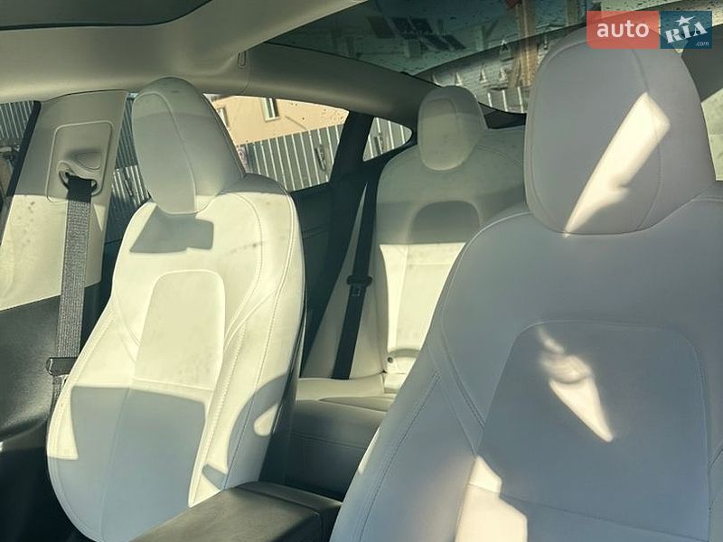 Седан Tesla Model 3 2023 в Монастыриске фото 2 Седан Tesla Model 3 2023 в Монастыриске