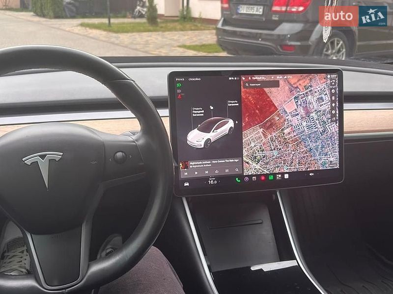 Седан Tesla Model 3 2018 в Борисполі