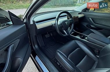 Седан Tesla Model 3 2019 в Бердичеве