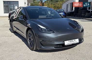 Седан Tesla Model 3 2021 в Виннице