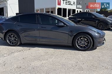 Седан Tesla Model 3 2021 в Виннице