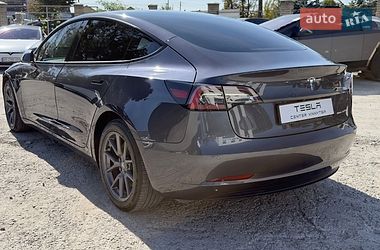 Седан Tesla Model 3 2021 в Виннице