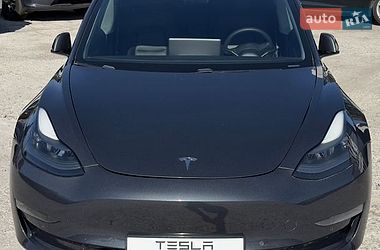 Седан Tesla Model 3 2021 в Виннице