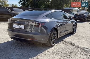 Седан Tesla Model 3 2021 в Виннице