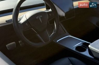 Седан Tesla Model 3 2021 в Виннице