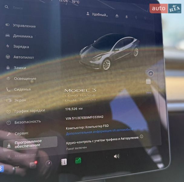 Седан Tesla Model 3 2021 в Виннице