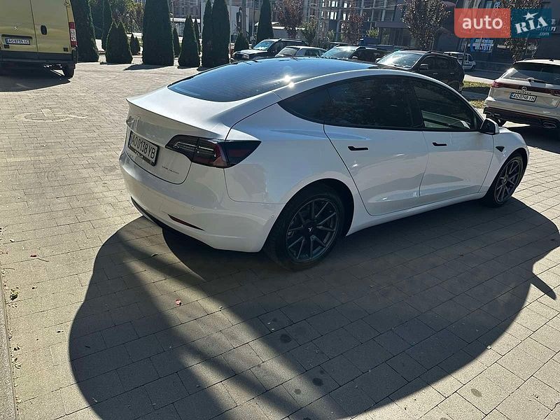Седан Tesla Model 3 2021 в Ужгороді фото 7 Седан Tesla Model 3 2021 в Ужгороді