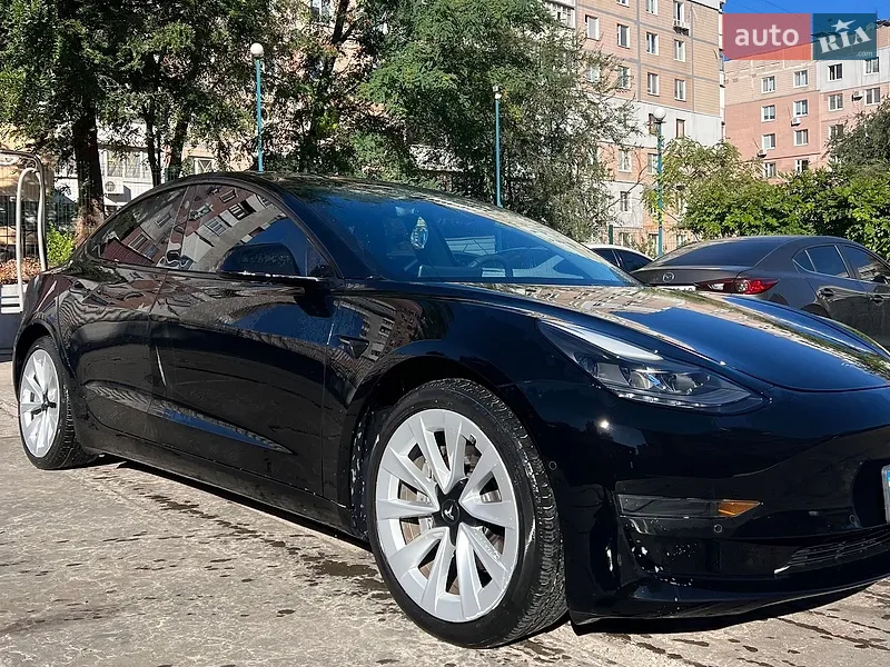 Tesla Model 3 2021