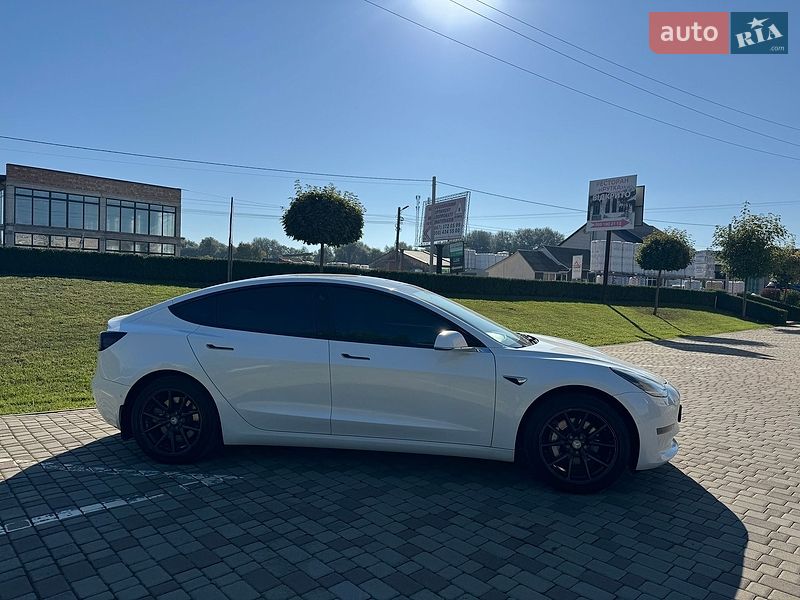 Седан Tesla Model 3 2019 в Черновцах фото 9 Седан Tesla Model 3 2019 в Черновцах