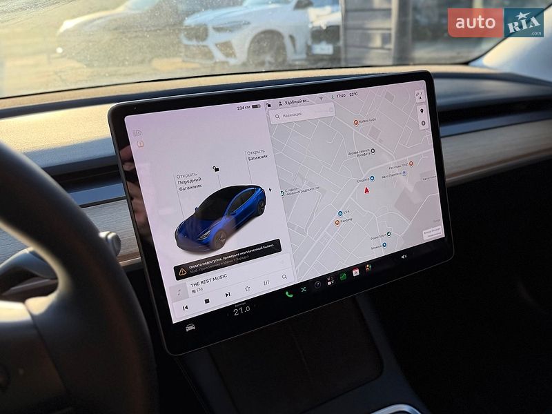 Седан Tesla Model 3 2021 в Шептицькому
