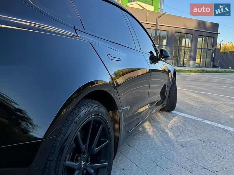 Седан Tesla Model 3 2018 в Львове фото 12 Седан Tesla Model 3 2018 в Львове