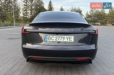 Седан Tesla Model 3 2025 в Львові