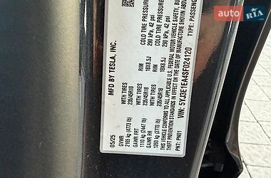 Седан Tesla Model 3 2025 в Львові