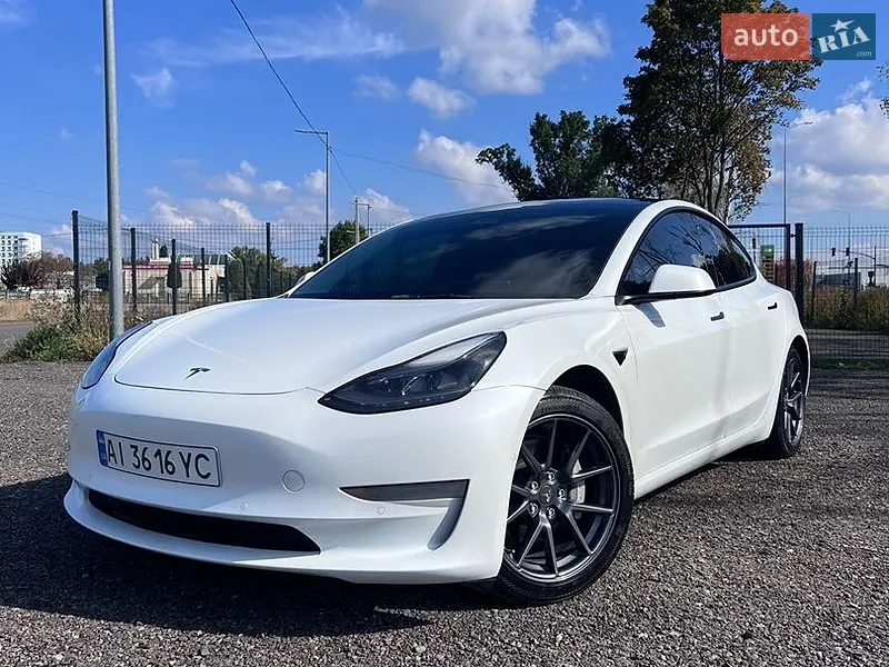 Tesla Model 3