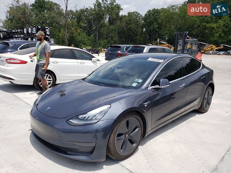 Tesla Model 3 2020 Tesla Model 3 2020