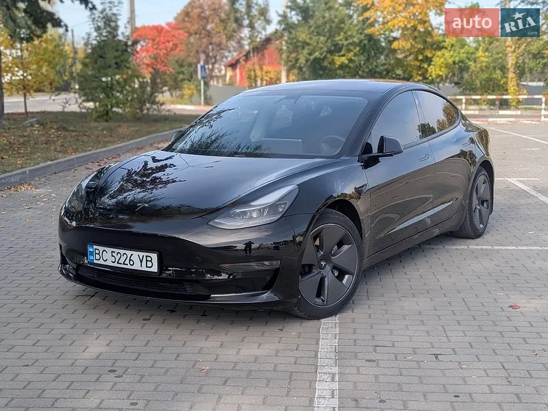 Tesla Model 3