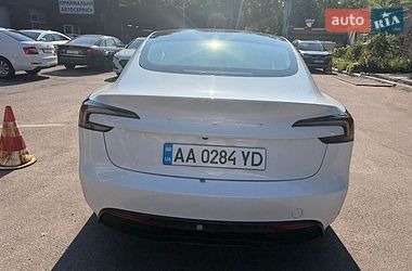 Седан Tesla Model 3 2025 в Києві