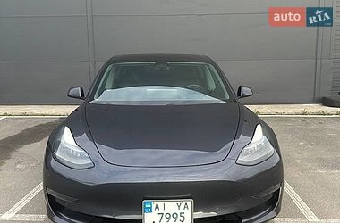 Седан Tesla Model 3 2021 в Борисполе