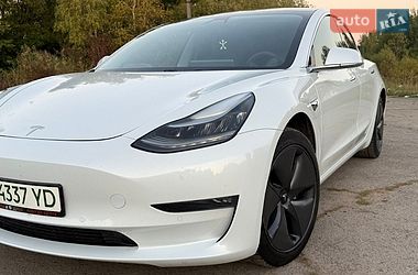 Седан Tesla Model 3 2019 в Трускавце