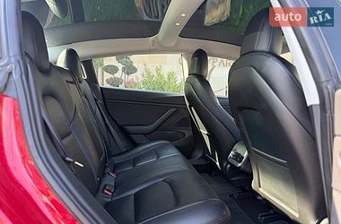 Седан Tesla Model 3 2018 в Львові
