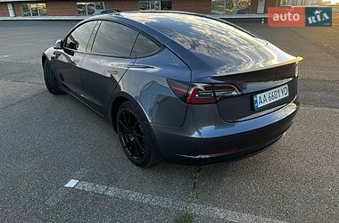 Седан Tesla Model 3 2021 в Києві