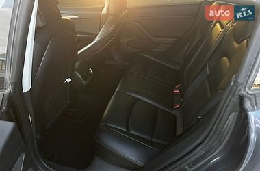 Седан Tesla Model 3 2021 в Києві