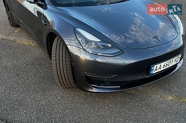 Седан Tesla Model 3 2021 в Києві