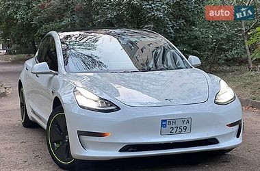 Седан Tesla Model 3 2019 в Одессе Седан Tesla Model 3 2019 в Одессе
