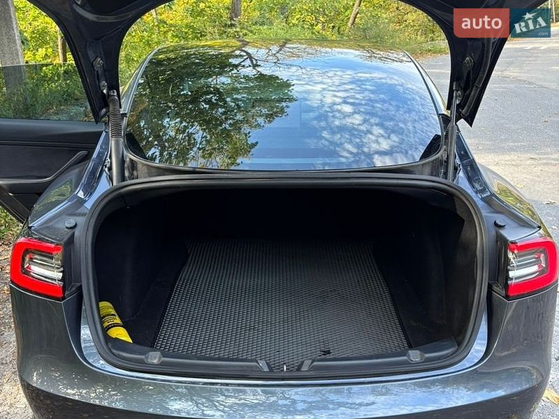 Седан Tesla Model 3 2023 в Полтаві фото 12 Седан Tesla Model 3 2023 в Полтаві