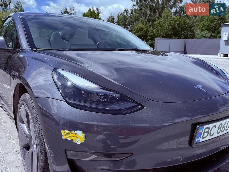 Tesla Model 3 2022