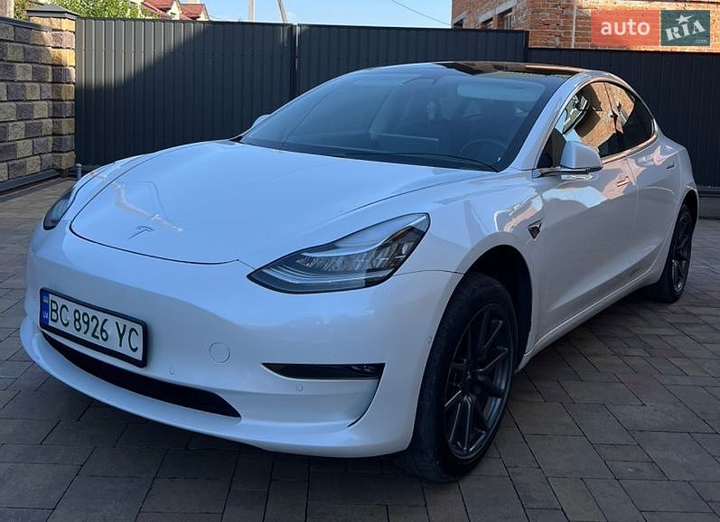 Tesla Model 3 2019 Tesla Model 3 2019