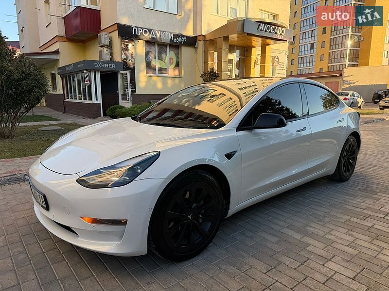 Седан Tesla Model 3 2021 в Кам'янець-Подільському