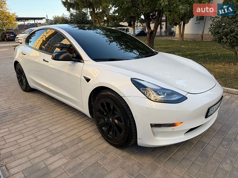 Седан Tesla Model 3 2021 в Кам'янець-Подільському