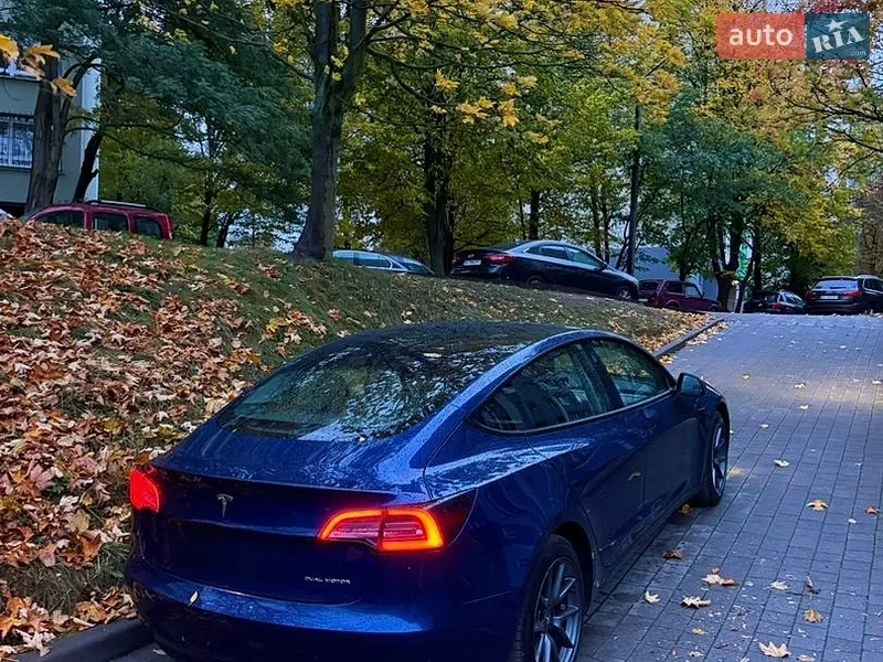 Tesla Model 3 2021