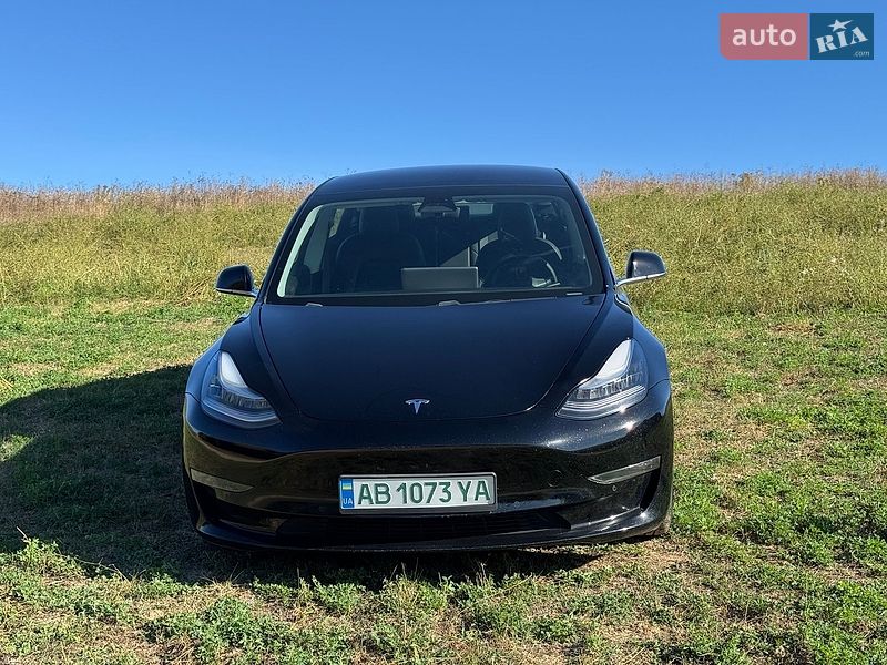 Tesla Model 3 2020