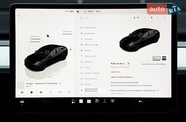 Седан Tesla Model 3 2022 в Києві