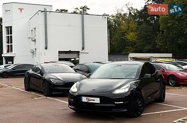 Седан Tesla Model 3 2022 в Києві