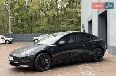 Седан Tesla Model 3 2022 в Києві